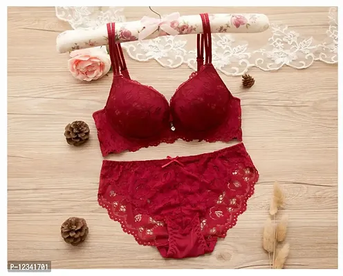 Women's Present Solid Lace Lingeries Set