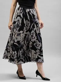 Elegant Multicoloured Crepe Printed Skirts For Women-thumb3