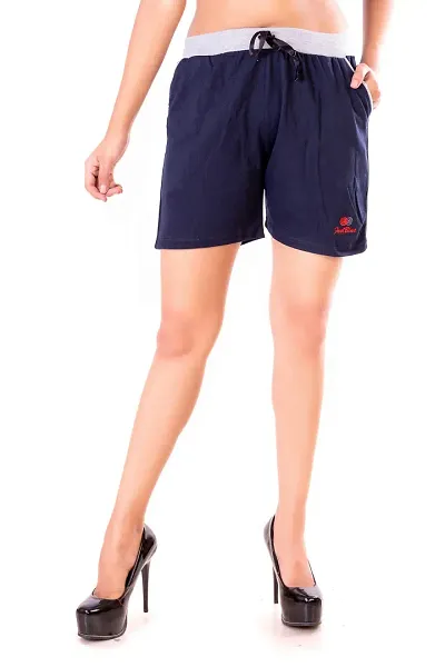 New In Women's Shorts 