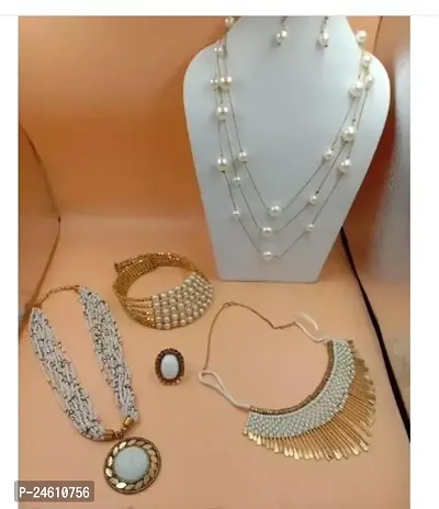 Twinkling Elegant Jewellery Sets Pack Of 4
