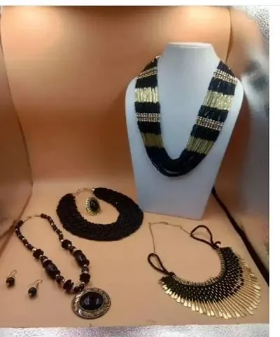 Must Have Jewellery Set 