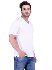 Men's White Polycotton Solid V Neck Tees-thumb1