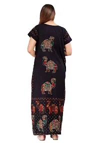 Stylish Black Cotton Blend Printed Nighty For Women-thumb2