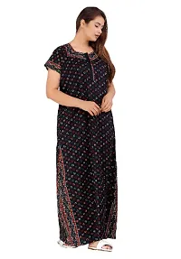 Stylish Black Cotton Blend Printed Nighty For Women-thumb1