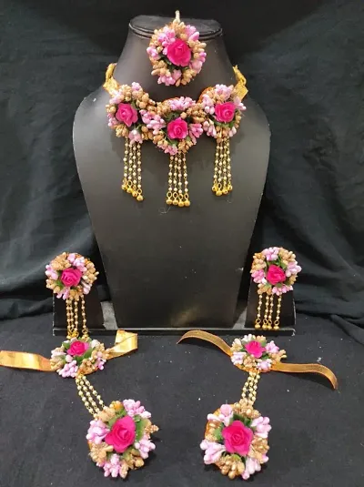 Tikka And Earrings - Mehndi Haldi Bridal Flower Jewellery | Zayridh
