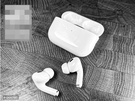 Classy Wireless Bluetooth Ear Buds