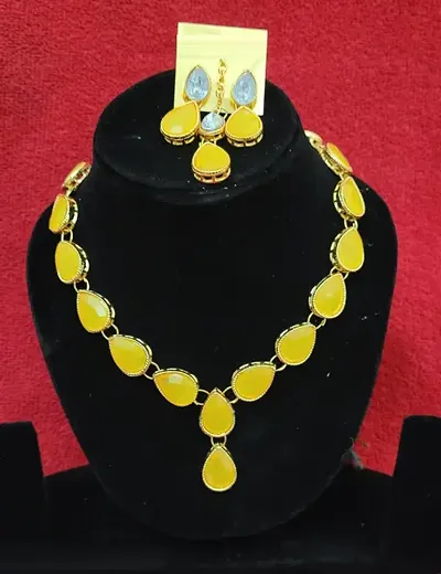 Alloy Kundan Necklace Sets