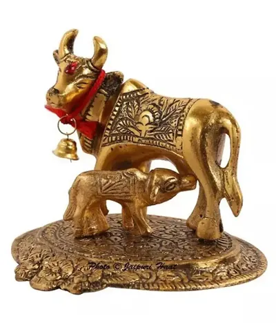 AIVIK Oxidised Cow and Calf Figurine (Colour Gold) 12@11 cm Gift Items Kamdhenu Cow and Calf Idol Showpiece in Brass Like Metal for Home D?cor and Decorative Gift (200 Grams)