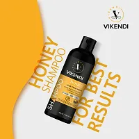 Vikendi Honey Moisture Shampoo For Dry Damaged Hair- 100 ml each, Pack Of 2-thumb3