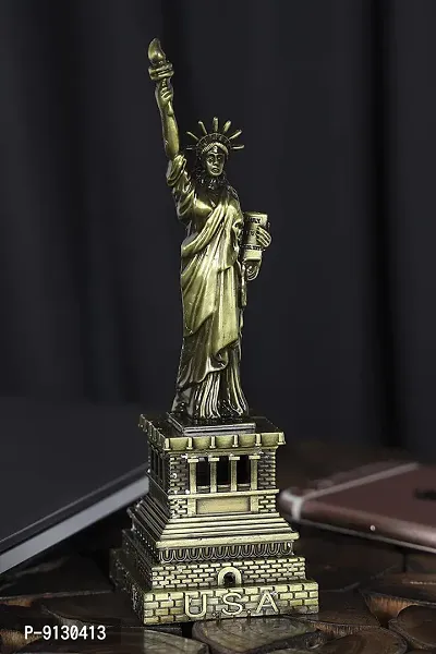 Crafts Statue of Liberty Model for Home Decor Gift (6 inch, Multicolour) ,Brass