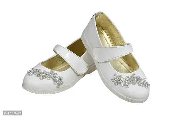 SAGESTICS INDUSTRIAL SOLUTION Star Shoes Sandals Slipper Booties 1 Year Baby Girls | 2 Years | 3 Years | 4 Years | 5 Years (white, 4_point_5_years)