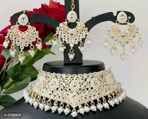 Stylish White Alloy Jewellery Set For Women