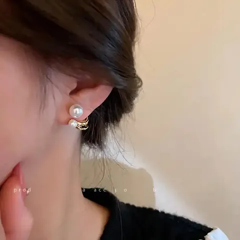 Stylish Earrings 
