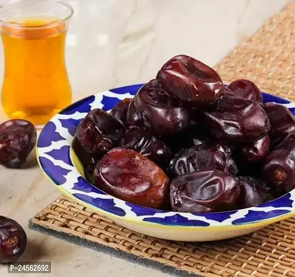 Fresh Khajur Dates with Seeds | Arabian Dates | Dryy Fruit Regular Dates | Pin Khajoor (Vaccum Packing) Pind Khajur (500gm