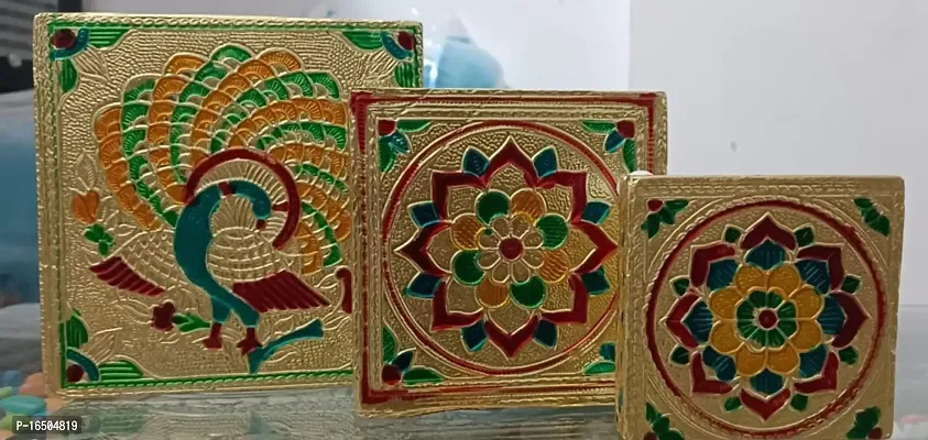 Multi Golden Colour Handicraft Chowki 3 Pis Set(Peacock,Flower,Flower)