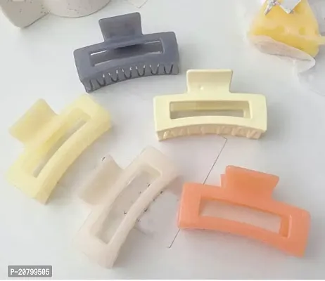 Designer Multicoloured Plastic Clutchers For Women Pack Of  5