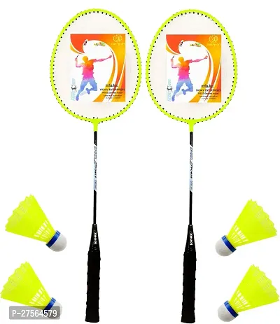 Single Shaft Badminton Racket With A Set Of 2 Piece And 6Piece Plastic Shuttle.