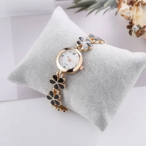 Attractive Bracelet Watches For Women