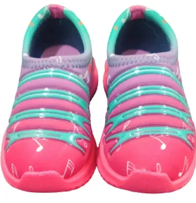 SLIF ON WALKING SHOES FOR BOYS GIRLS SIZE 5