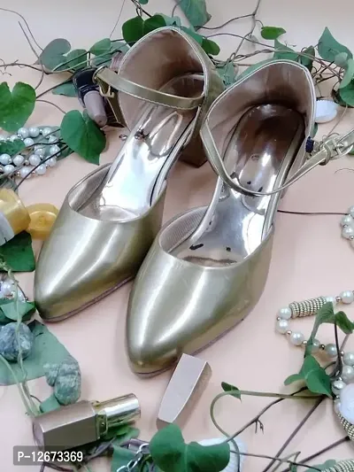 Elegant Silver PU Self Design Sandals For Women