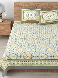 Stylish Fancy Cotton Printed King Size Bedsheet With 2 Pillow Covers-thumb1