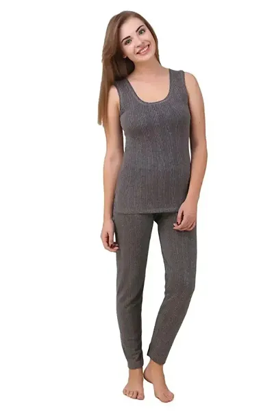 Women Thermal Tops And Bottom Wear