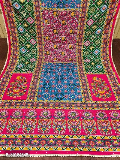 Woman  Pakistani Dupatta