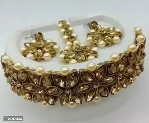 Stylish Golden Alloy Jwellery Set For Women