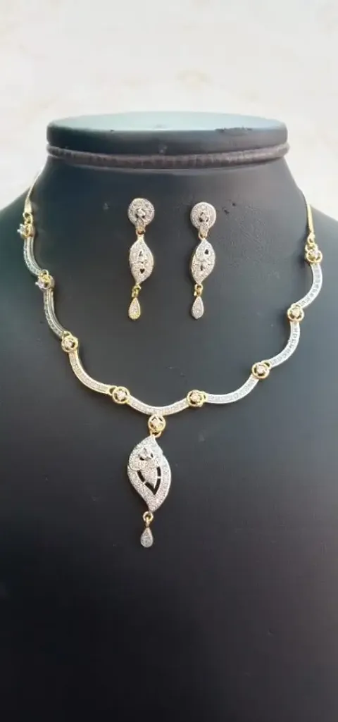 Trending And Beautiful Necklace Set For Women