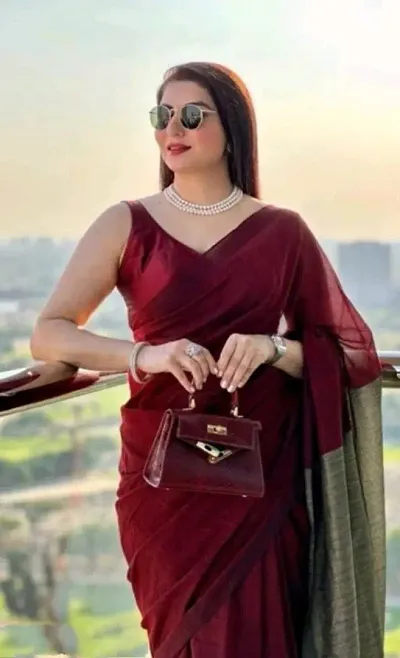 Beautiful Vichitra Silk Saree With Blouse Piece