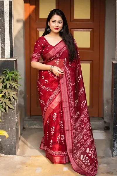 Beautiful Linen Saree With Blouse Piece