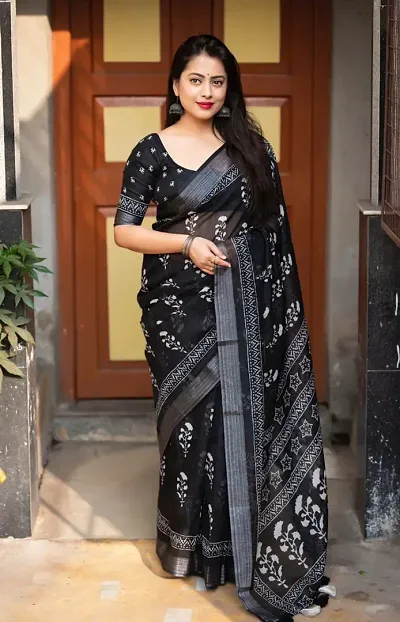 Beautiful Linen Saree With Blouse Piece