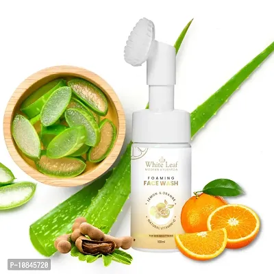 White Leaf Vitamin C Foaming With Built-In Deep Cleansing Brush Rich Face Wash (100 Ml)