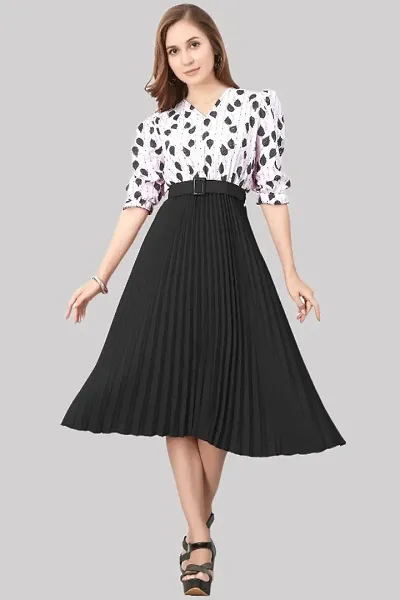 Womens Printed V Neck Pleated One Piece Midi Dress with Belt