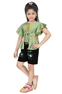 Hot Pants Top for Girls in Green Color-thumb2