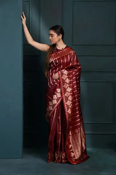 Glamorous Silk Blend Saree with Blouse piece 