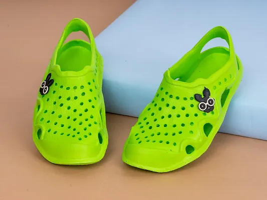 Stylish Fancy PU Solid Unisex Lightweight Clogs Crocs For Kids