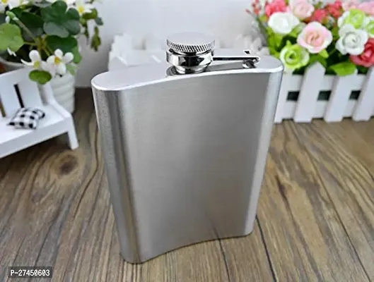 Modern Stainless Steel Alcoholic Hip Flask For Mail and Women