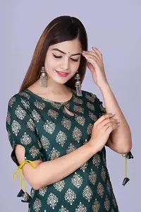 Attractive Kurta for women keyhole Neck-thumb4