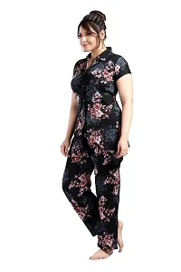 Trendy Cotton Blend Print Collared Night Suit For Women-thumb3