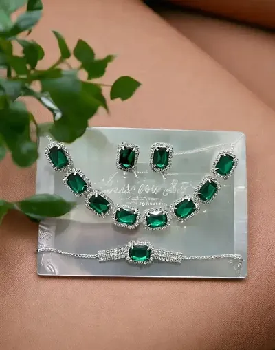 Stylish Green Alloy Cubic Zirconia Jewellery Set For Women