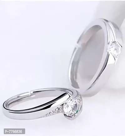 Fashionable Couple Rings With Box