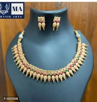 Stylish Golden Brass Jewellery Set For Women
