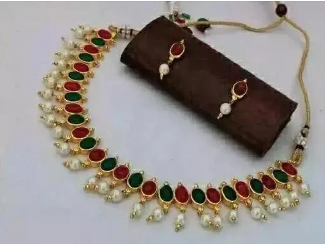 Must Have Jewellery Set 