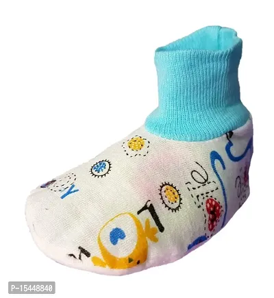 BRANDONN Newborn Set of Cap, Gloves and Socks Mitten Set for Babies Pack of 1-thumb4