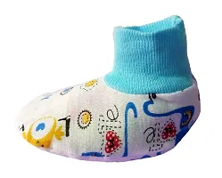 BRANDONN Newborn Set of Cap, Gloves and Socks Mitten Set for Babies Pack of 1-thumb4