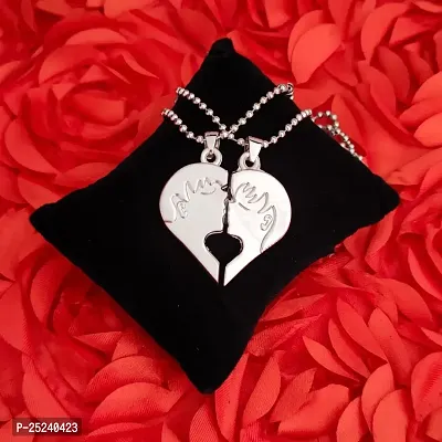 M Men Style Valentine Day Gift Couple Kissing Silver Zinc And Metal Pendant Necklace Chain For Men And WomenSPn2022395-thumb4