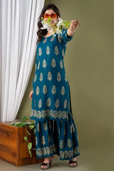 Stylish Cotton Blend Printed Straight Kurtis