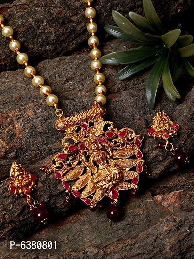 Antique Matte Gold Finish Maroon Stone Studded Temple Jewellery set