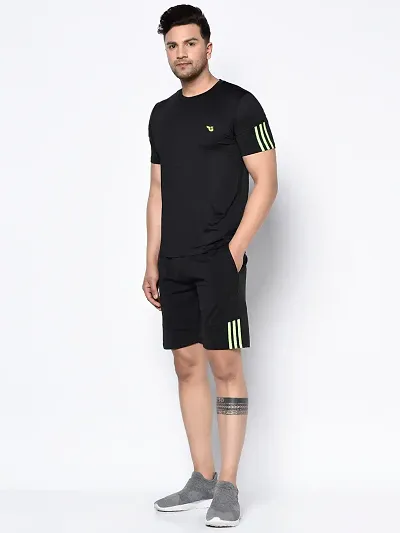 Men's Polyester Spandex Striped Active T Shirt With Shorts